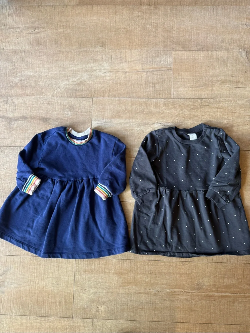 Lot of 7 sz 2T Baby GAP, old navy, Hanna Andersson, H&M: 5 dresses 1shirt 1pant
